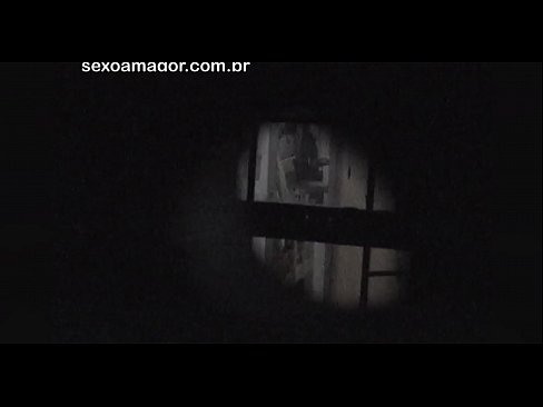 ❤️ Ξανθιά κοπέλα βιντεοσκοπήθηκε κρυφά από ηδονοβλεψία της γειτονιάς κρυμμένο πίσω από κούφια τούβλα ❤️❌ Πόρνο fb ❌❤
